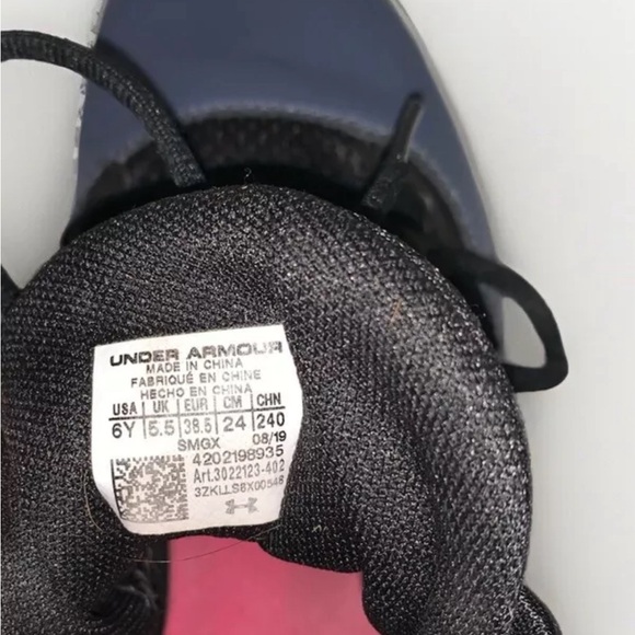 Under Armour Lockdown Basketball Shoe Size 6Y Gray Pink - Picture 9 of 10